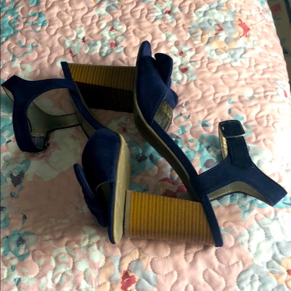 Worthington Navy suede sandals - Picture 3 of 3